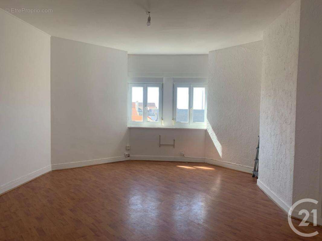 Appartement à NESLES