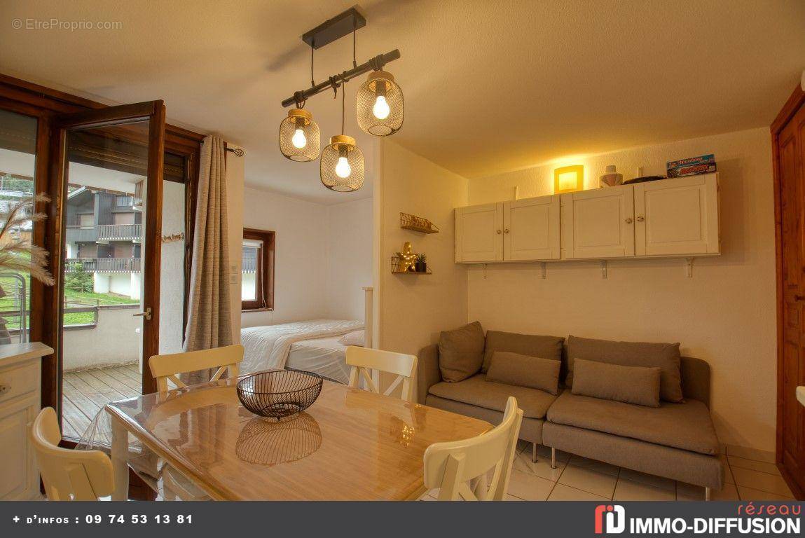 Appartement à MORILLON