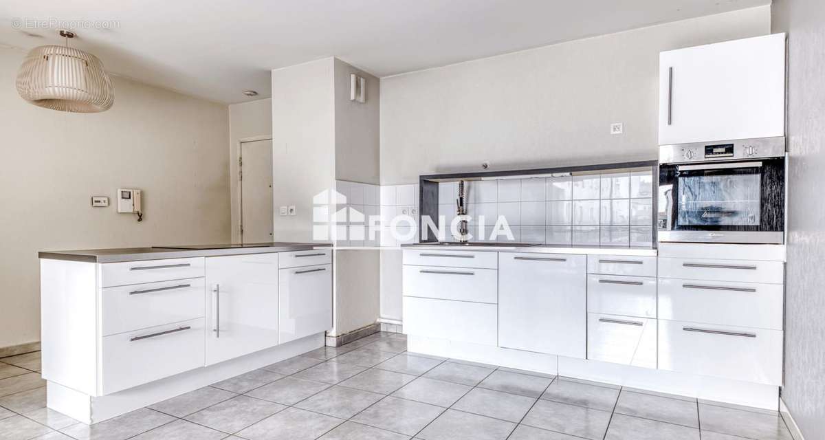 Appartement à LYON-6E