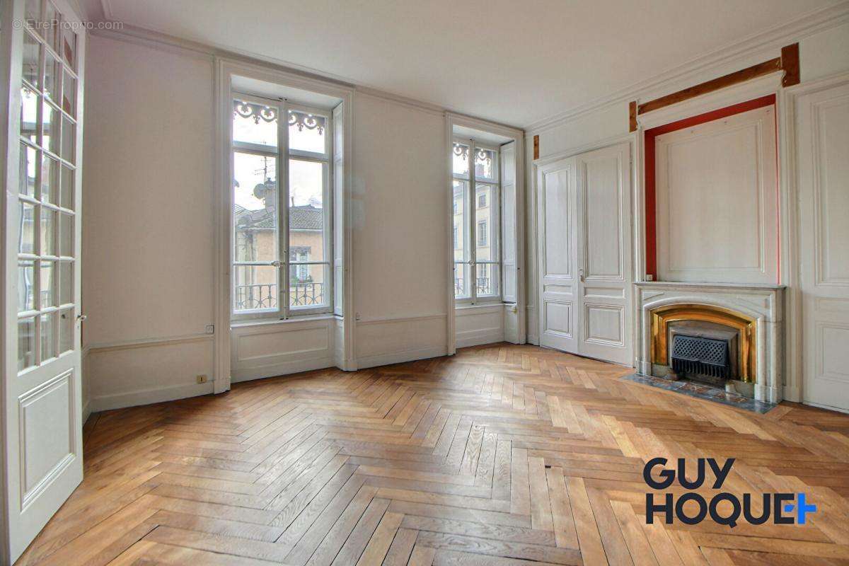 Appartement à LYON-9E