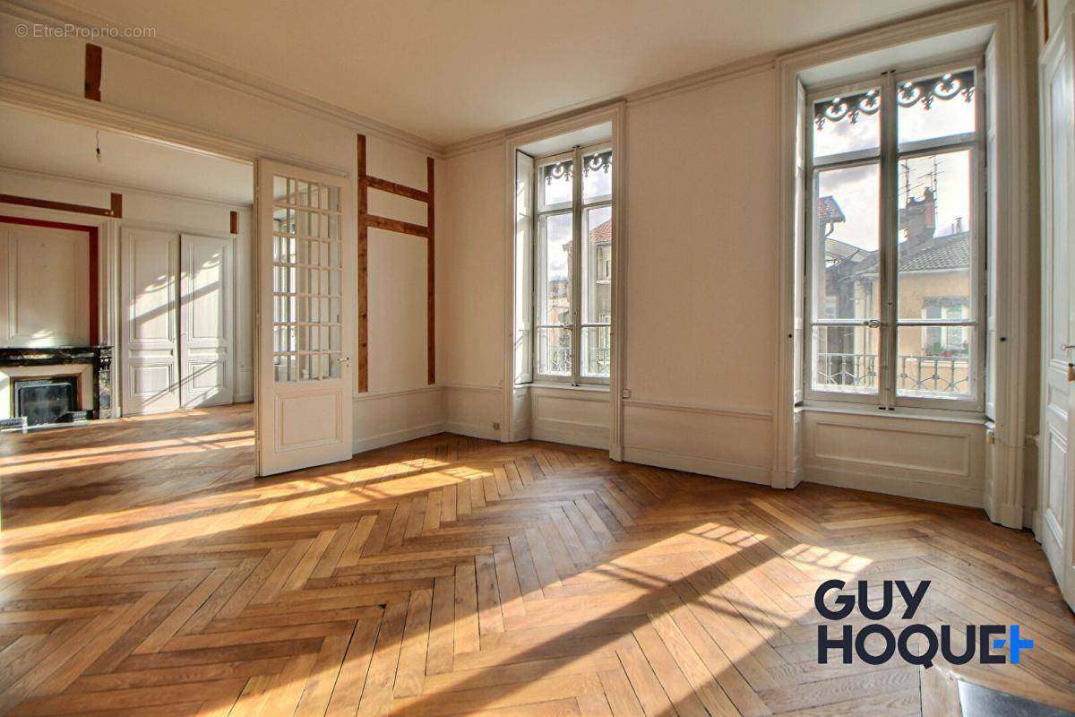 Appartement à LYON-9E