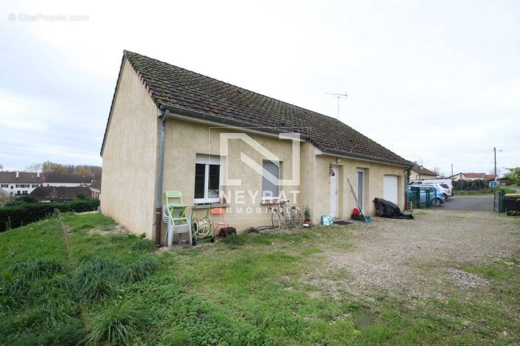 Maison à BRANGES