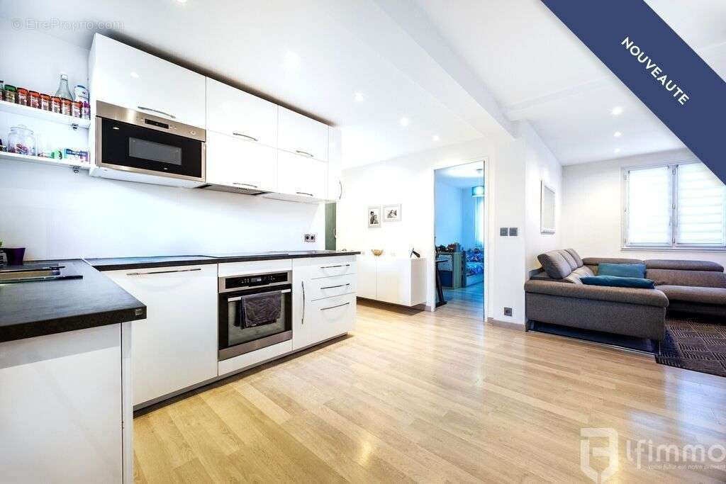 Appartement à MARSEILLE-5E