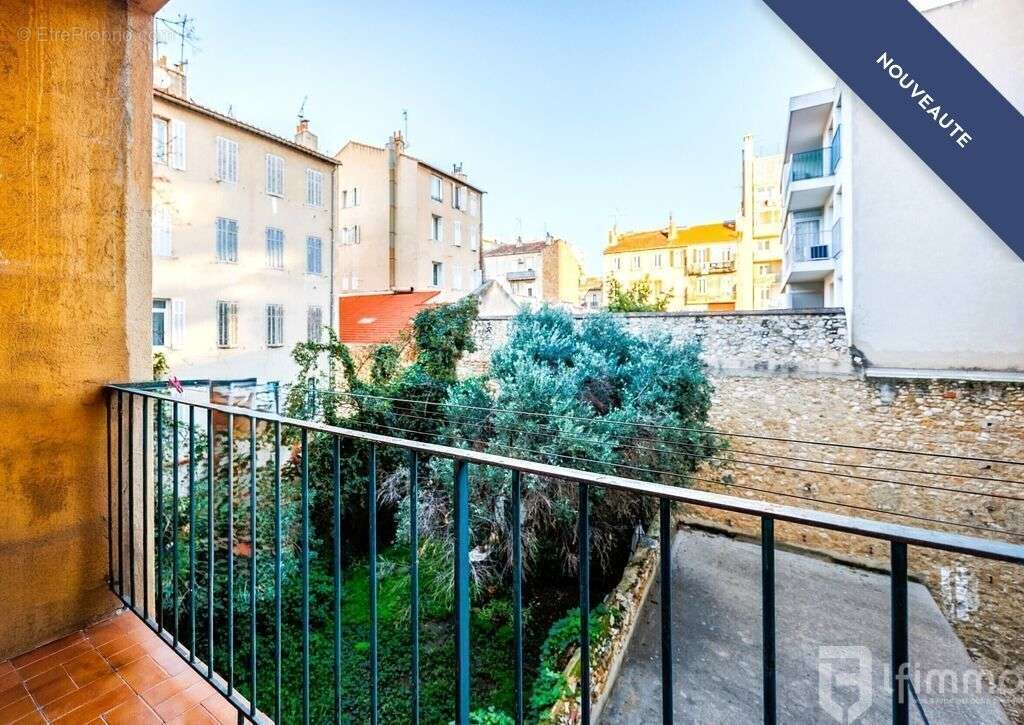 Appartement à MARSEILLE-5E