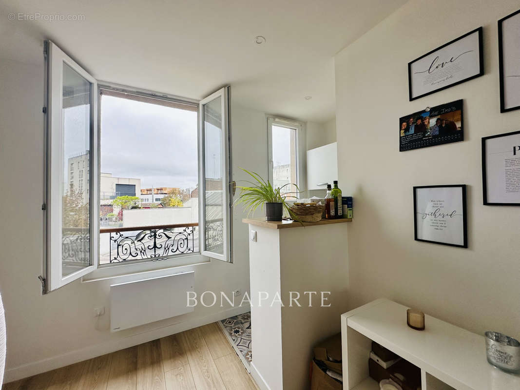 Appartement à AUBERVILLIERS