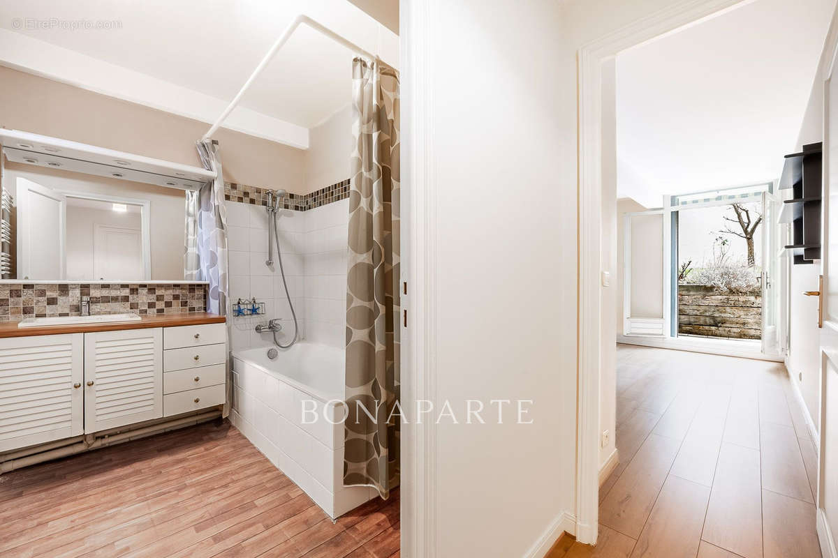 Appartement à ASNIERES-SUR-SEINE