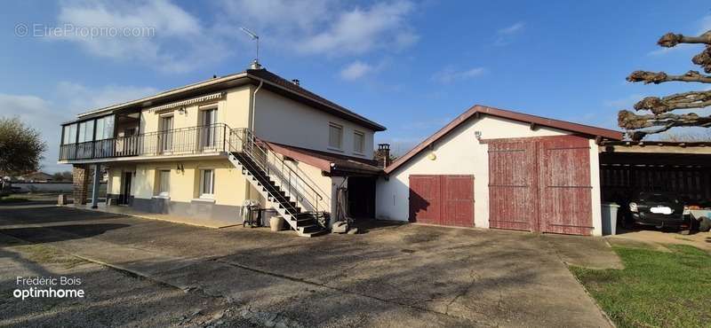 Maison à SERMOYER