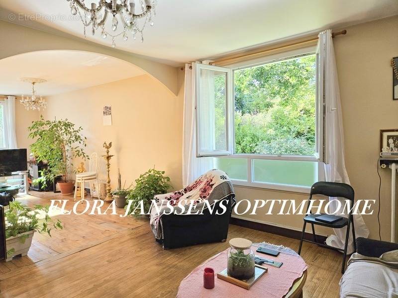 Appartement à COLOMBES