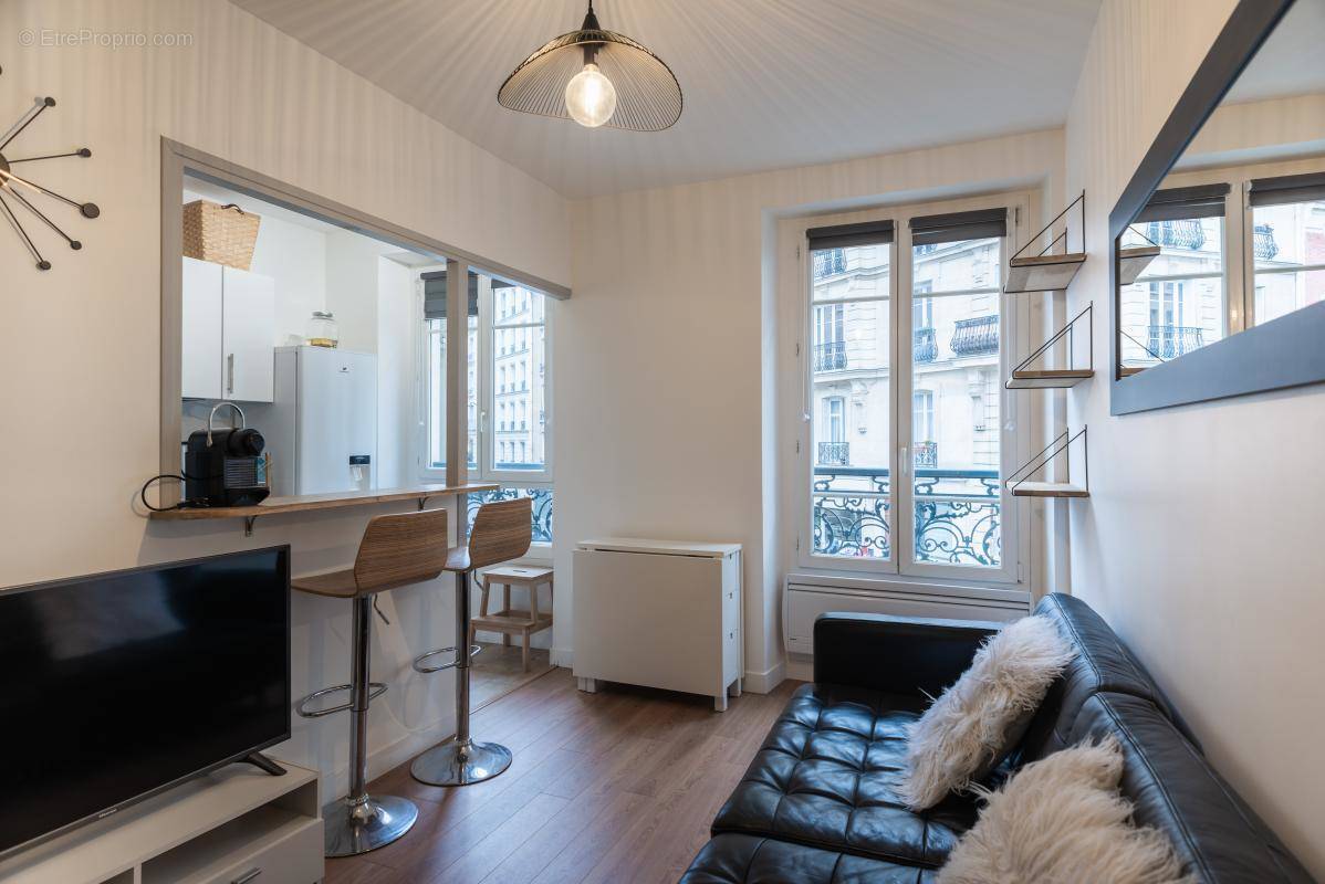 Appartement à PARIS-18E