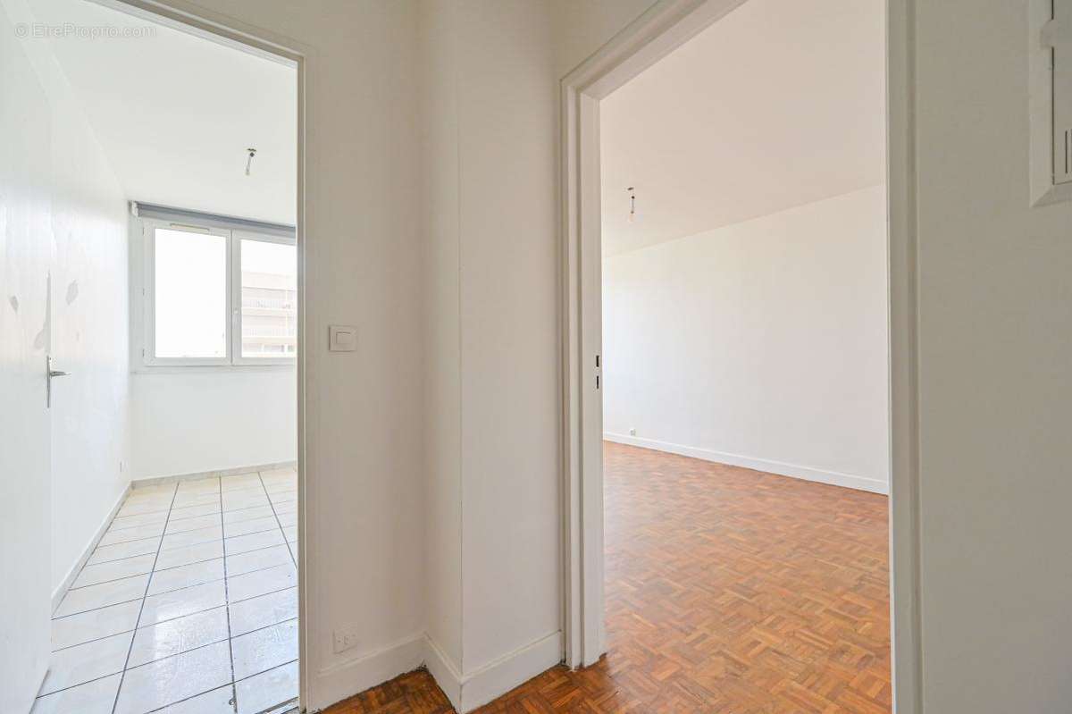 Appartement à PARIS-18E