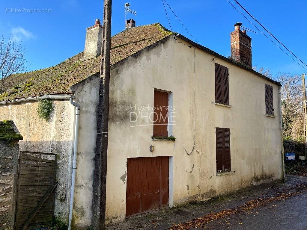 Maison à JOUY-LE-CHATEL