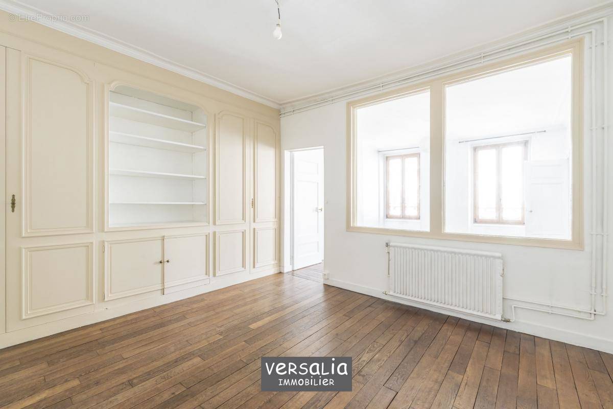 Appartement à VERSAILLES