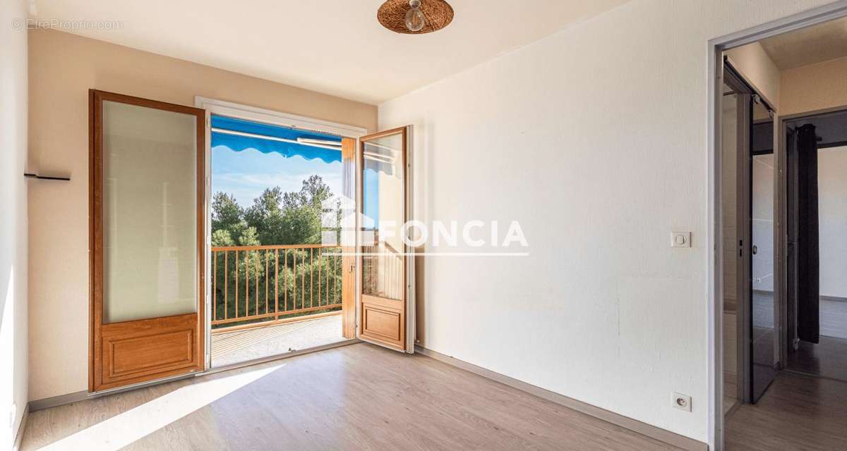 Appartement à HYERES