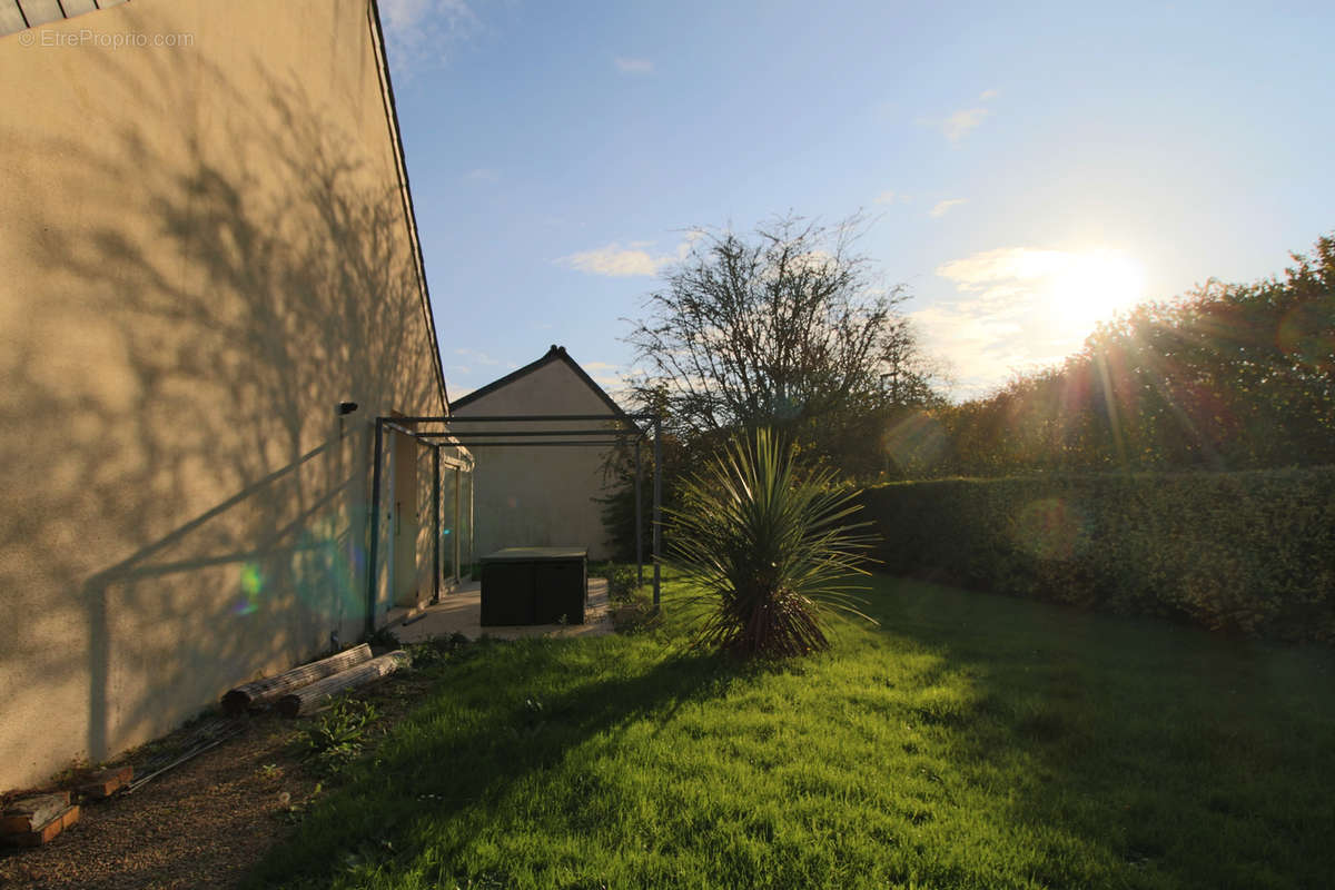 Maison à GRAINVILLE-SUR-ODON