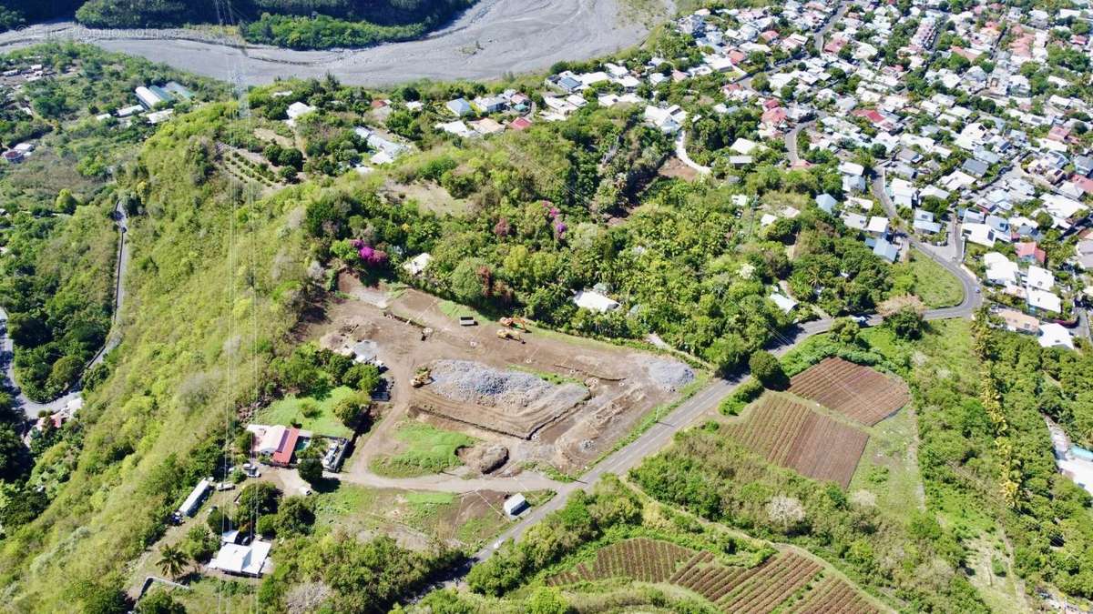 Terrain à SAINT-LOUIS