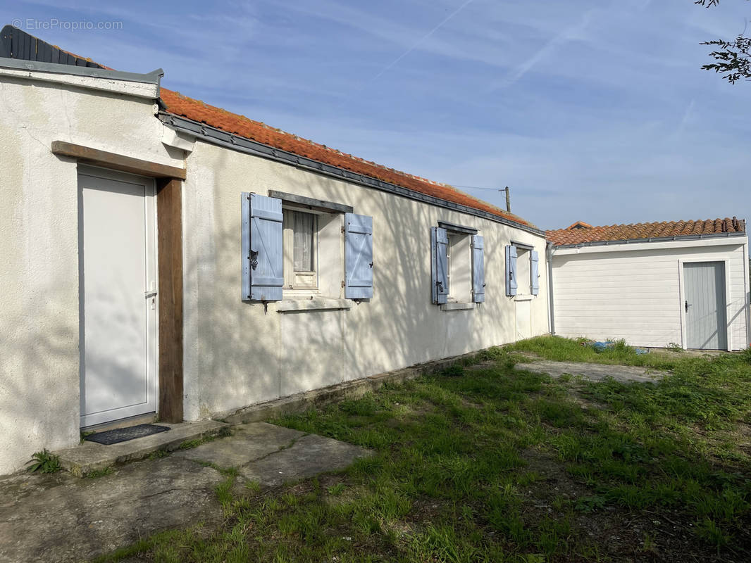 Maison à L&#039;EPINE