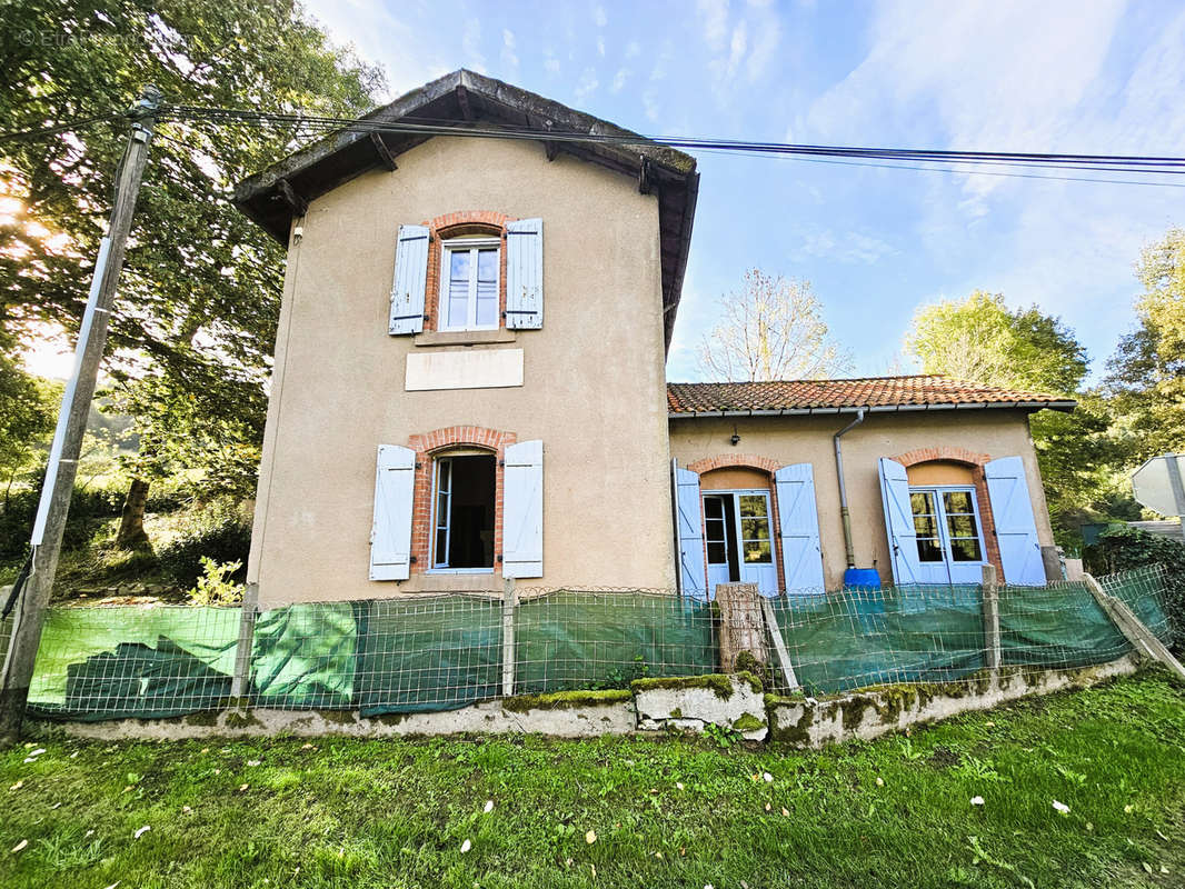 Maison à AMBIALET