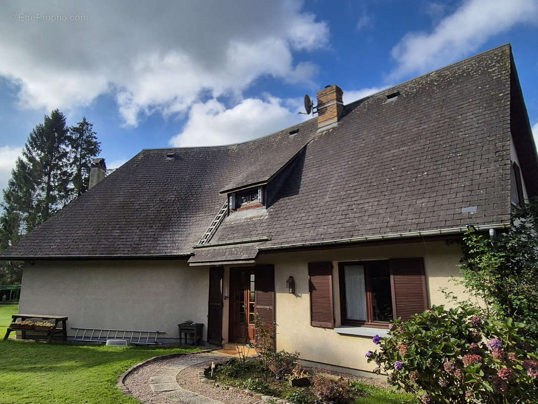 Maison à PONT-L&#039;EVEQUE