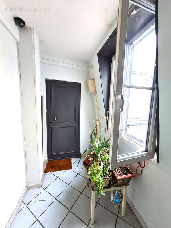 Appartement à PARIS-14E