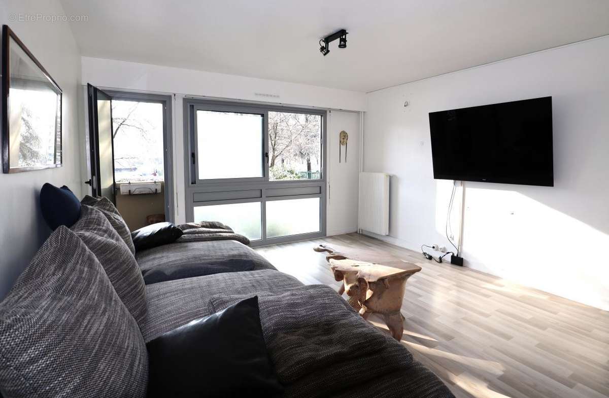 Appartement à NANTERRE