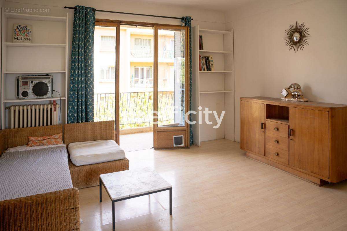 Appartement à AIX-EN-PROVENCE