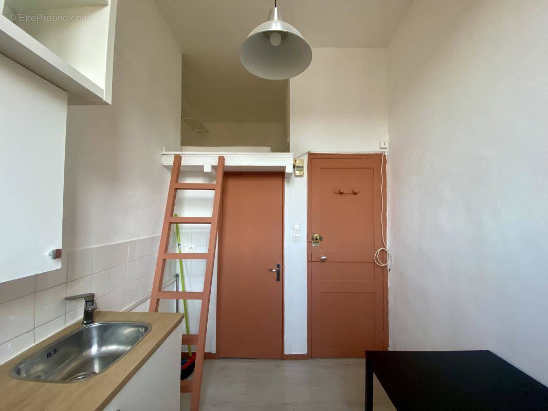 Appartement à MARSEILLE-1E