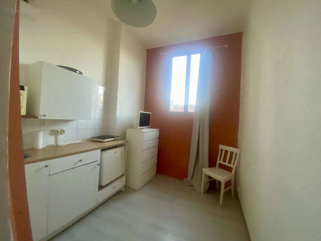 Appartement à MARSEILLE-1E