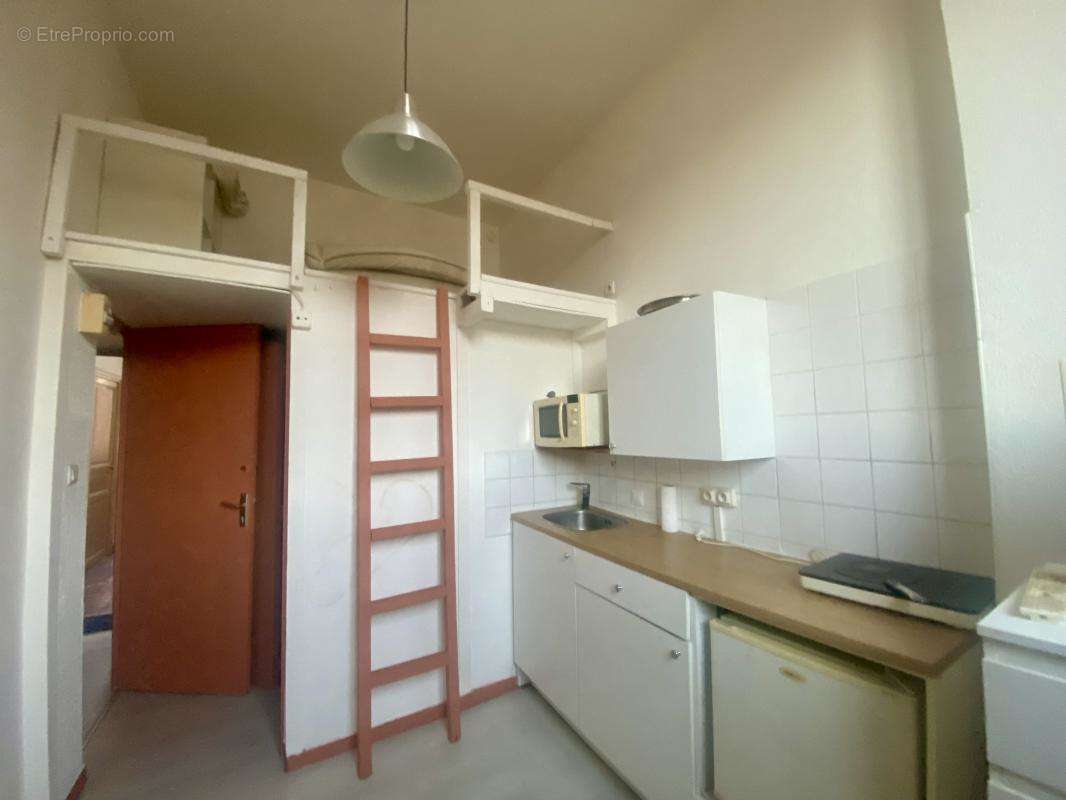 Appartement à MARSEILLE-1E