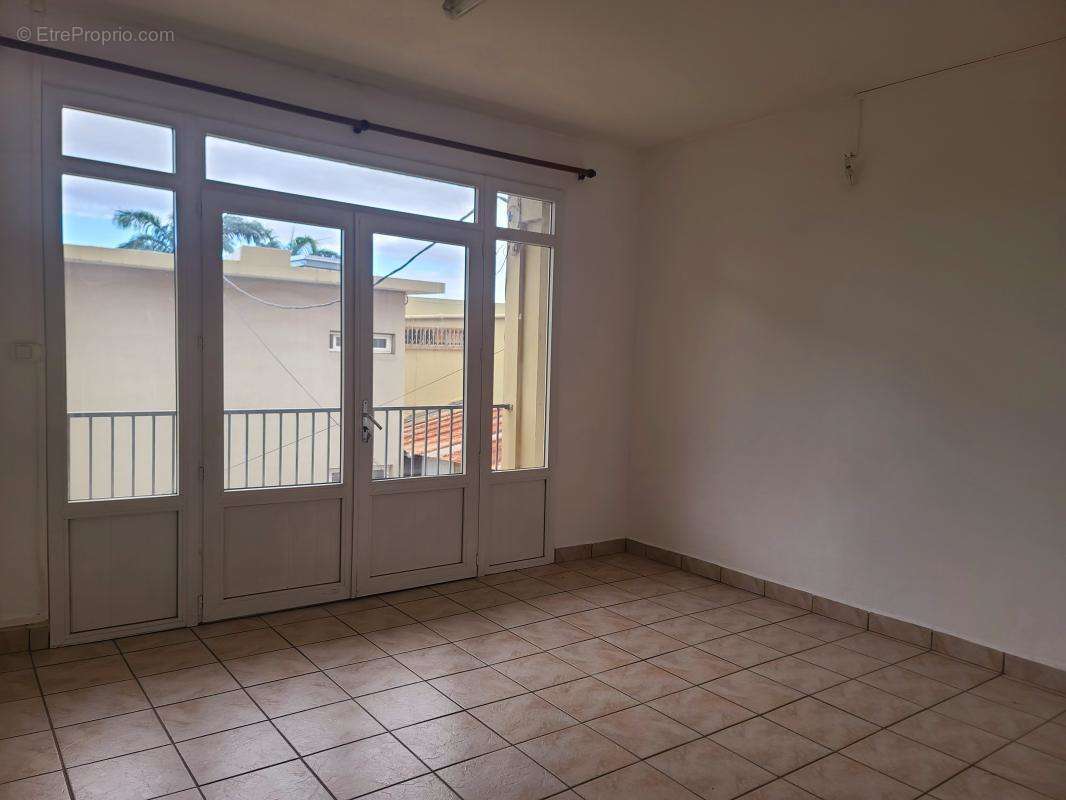 Appartement à SAINT-DENIS