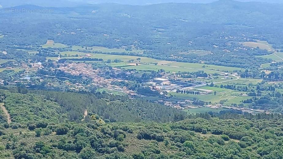 Terrain à BESSE-SUR-ISSOLE