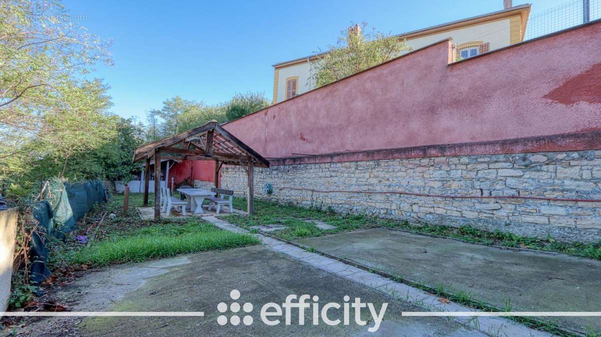 Maison à SAINT-FONS