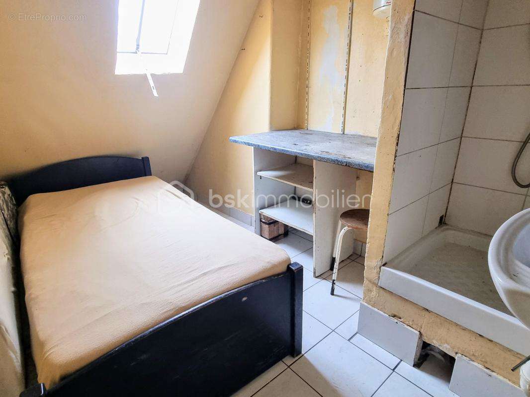 Appartement à PARIS-10E