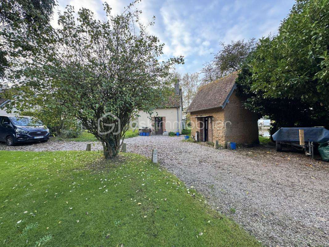 Maison à LE CHESNE