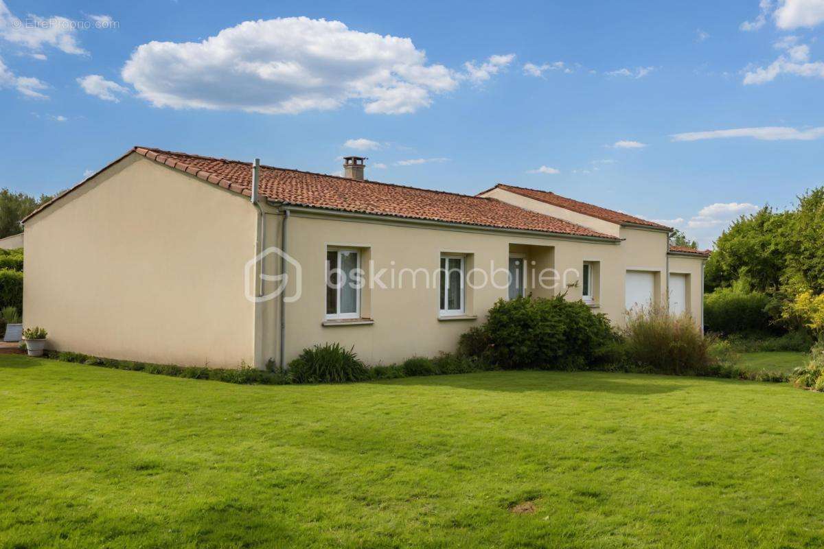 Maison à SAINT-VINCENT-LA-CHATRE