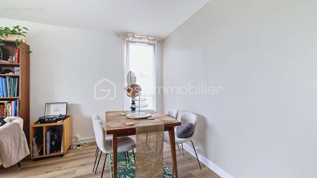 Appartement à NEUILLY-PLAISANCE