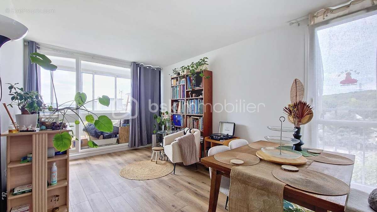 Appartement à NEUILLY-PLAISANCE