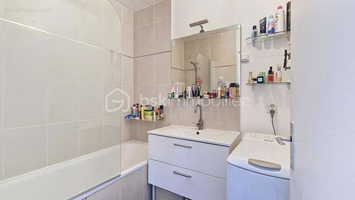 Appartement à NEUILLY-PLAISANCE