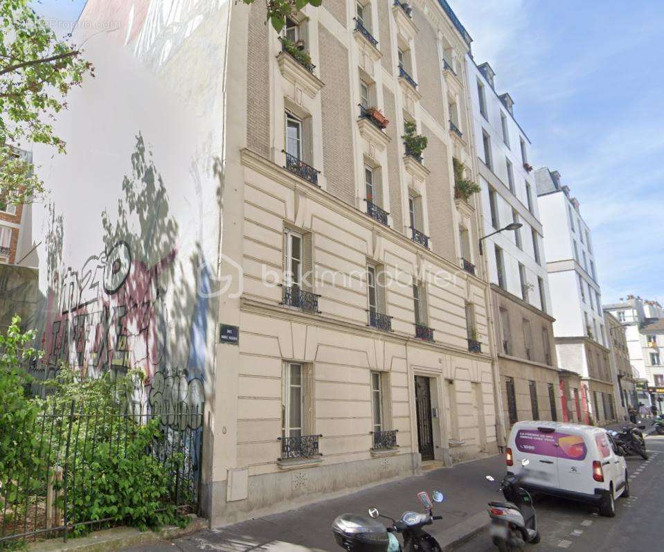 Appartement à PARIS-18E