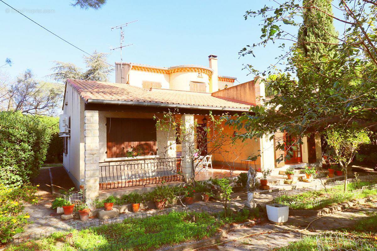 Maison à VILLENEUVE-LES-AVIGNON