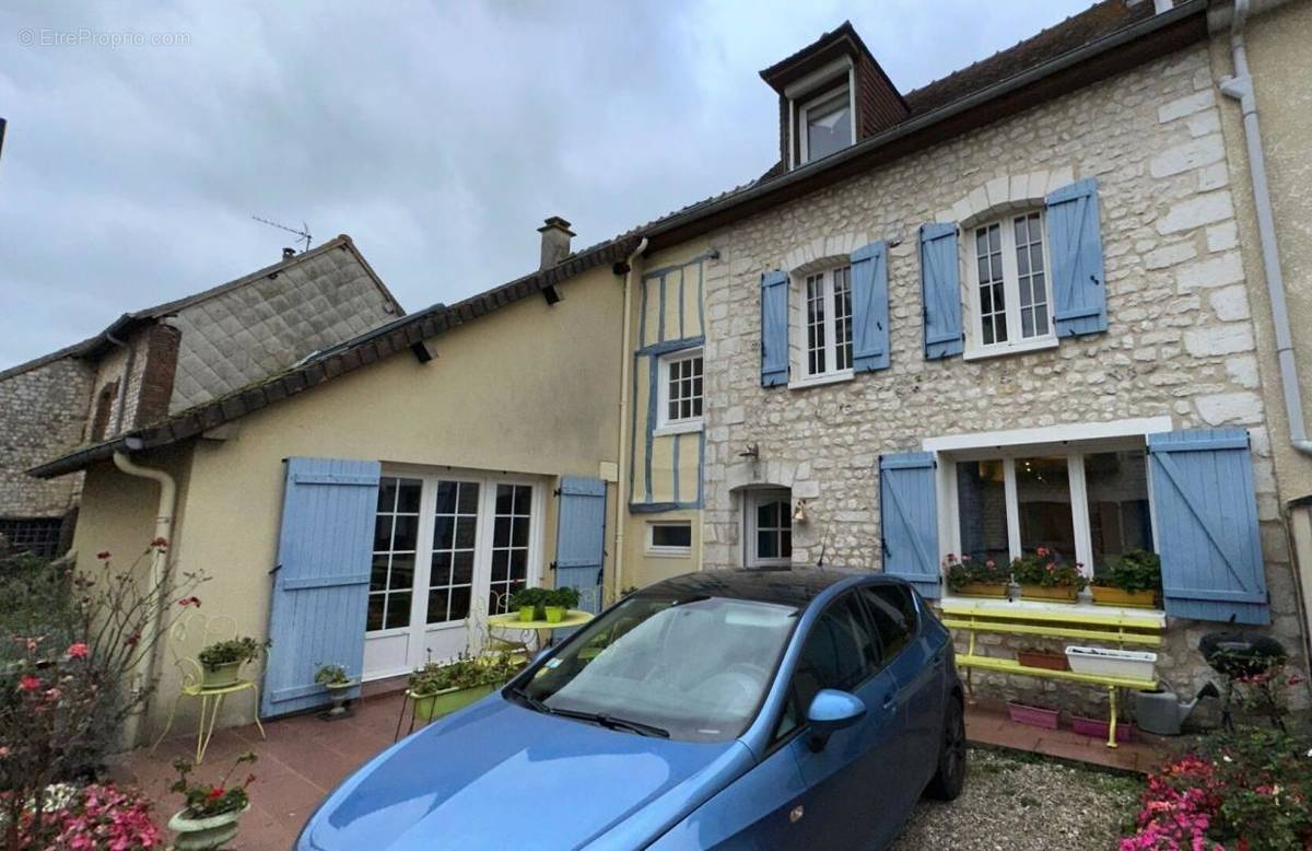 Maison à CRIQUEBEUF-SUR-SEINE