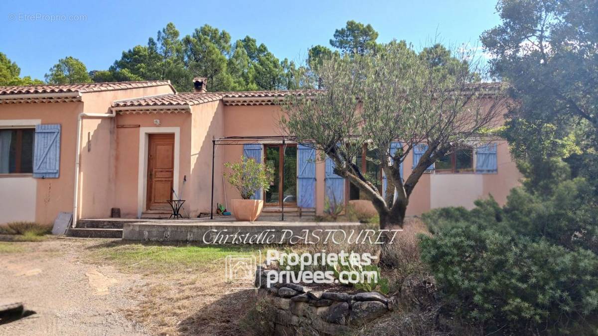 Maison à ROUSSET-LES-VIGNES