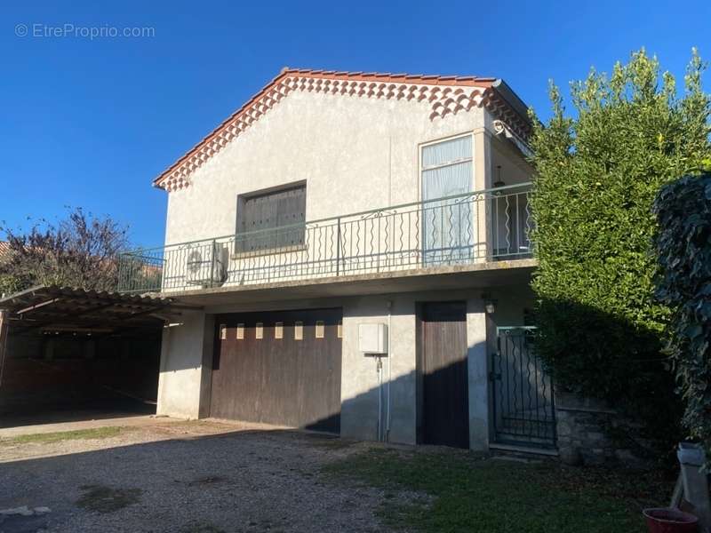 Maison à SAINT-HILAIRE-DE-BRETHMAS