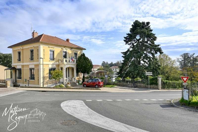 Terrain à POLLIONNAY