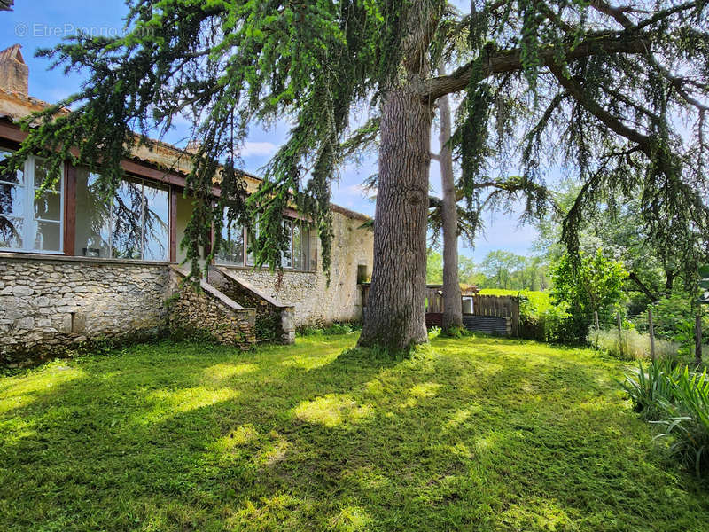 Maison à MONFLANQUIN