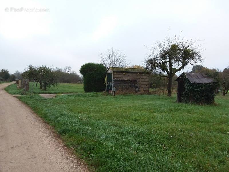 Terrain à PONTAILLER-SUR-SAONE