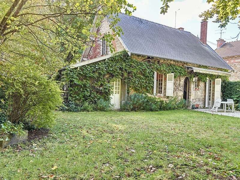 Maison à GUIGNICOURT