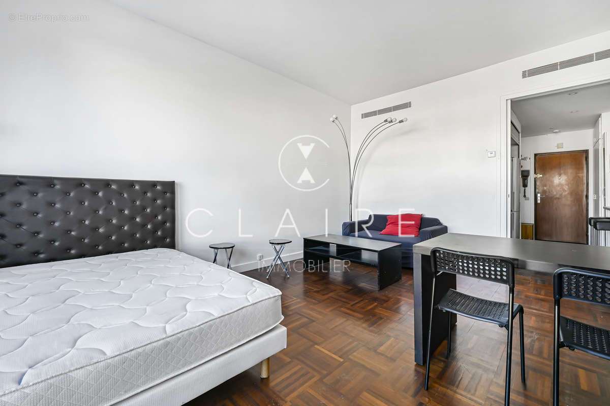 Appartement à PARIS-10E