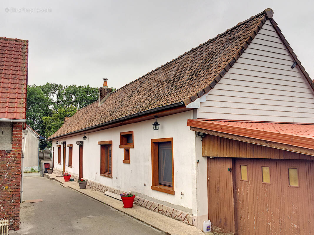 Maison à ESTREES-LES-CRECY