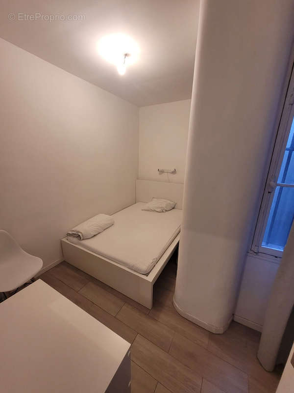 Appartement à MARSEILLE-1E