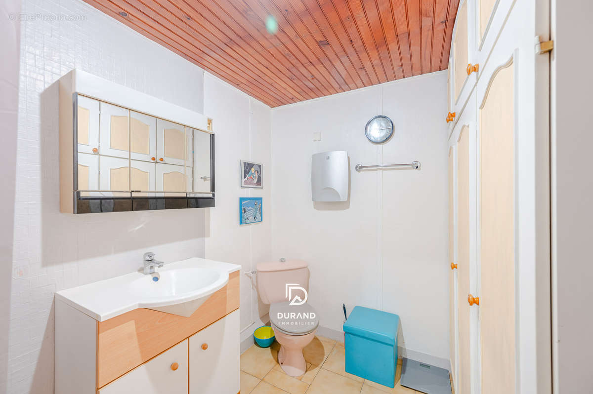 Appartement à MARSEILLE-6E